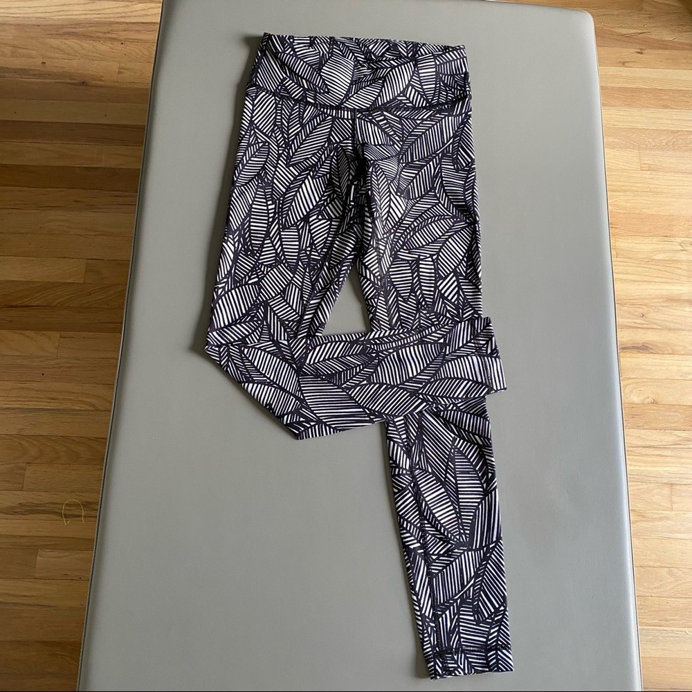 Lululemon Leggings - Size 4